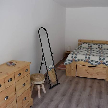 Appartement Neuf Et Independant Dans Rez-De-Villa Vallauris Exterior photo
